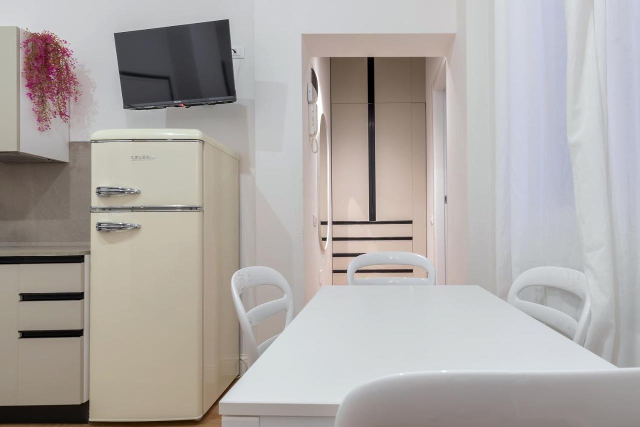 ميلان Nuovo Intimo Apt A 10Min Dal Duomo - Homeunity المظهر الخارجي الصورة